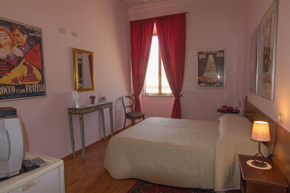 רומא Laterano Inn מראה חיצוני תמונה