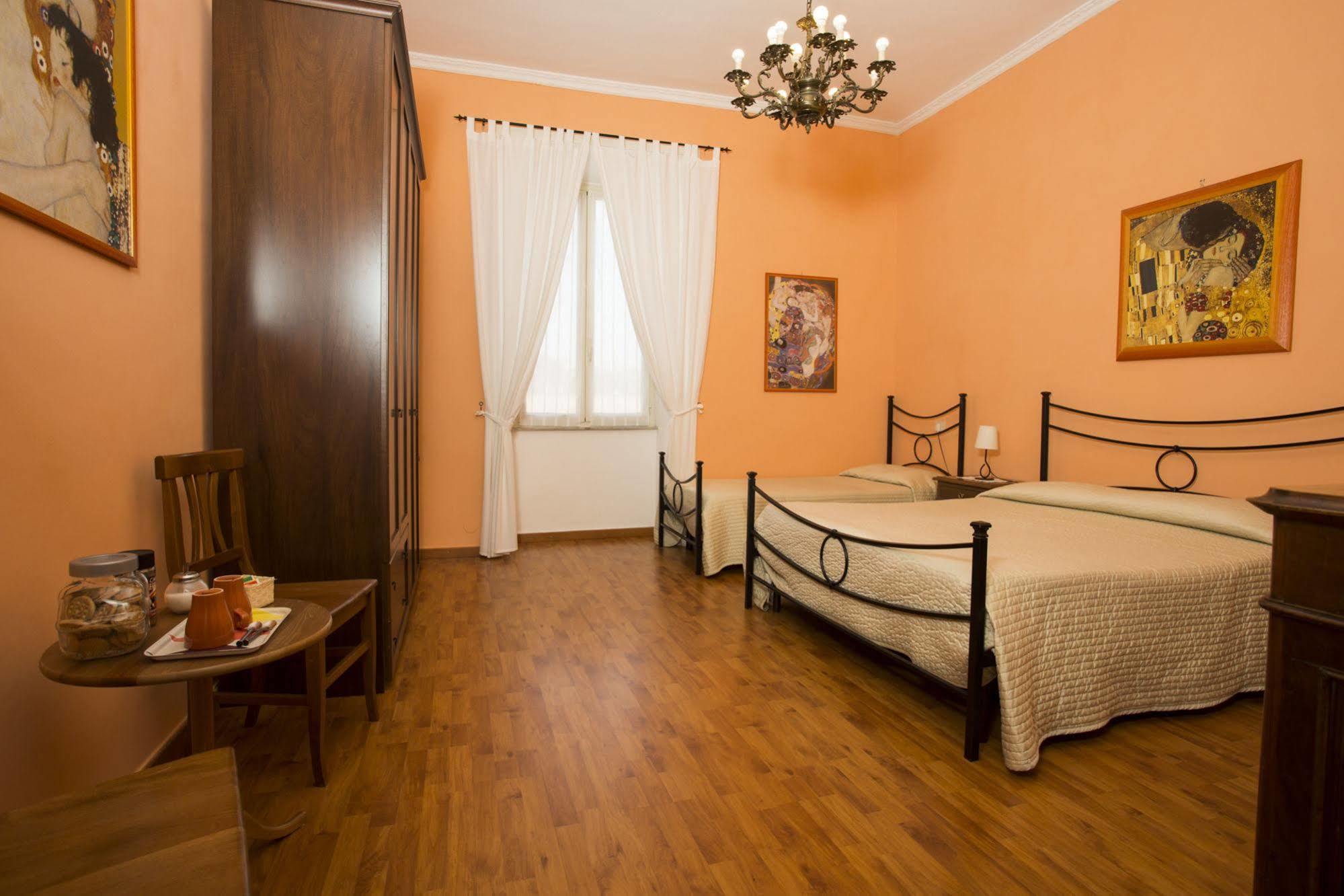 רומא Laterano Inn מראה חיצוני תמונה