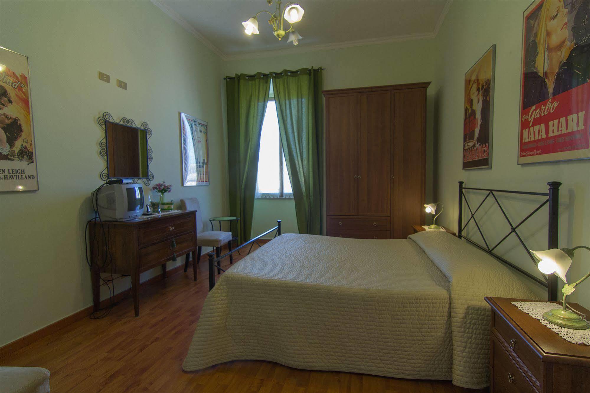 רומא Laterano Inn מראה חיצוני תמונה